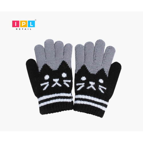 Animalia Adventure: Trendsetting Two-Tone Gloves