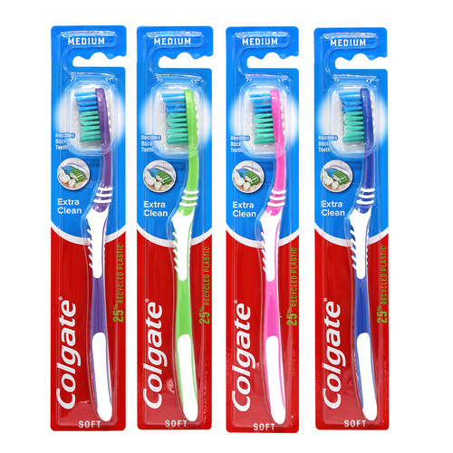 Colgate Extra Clean Toothbrush | Medium